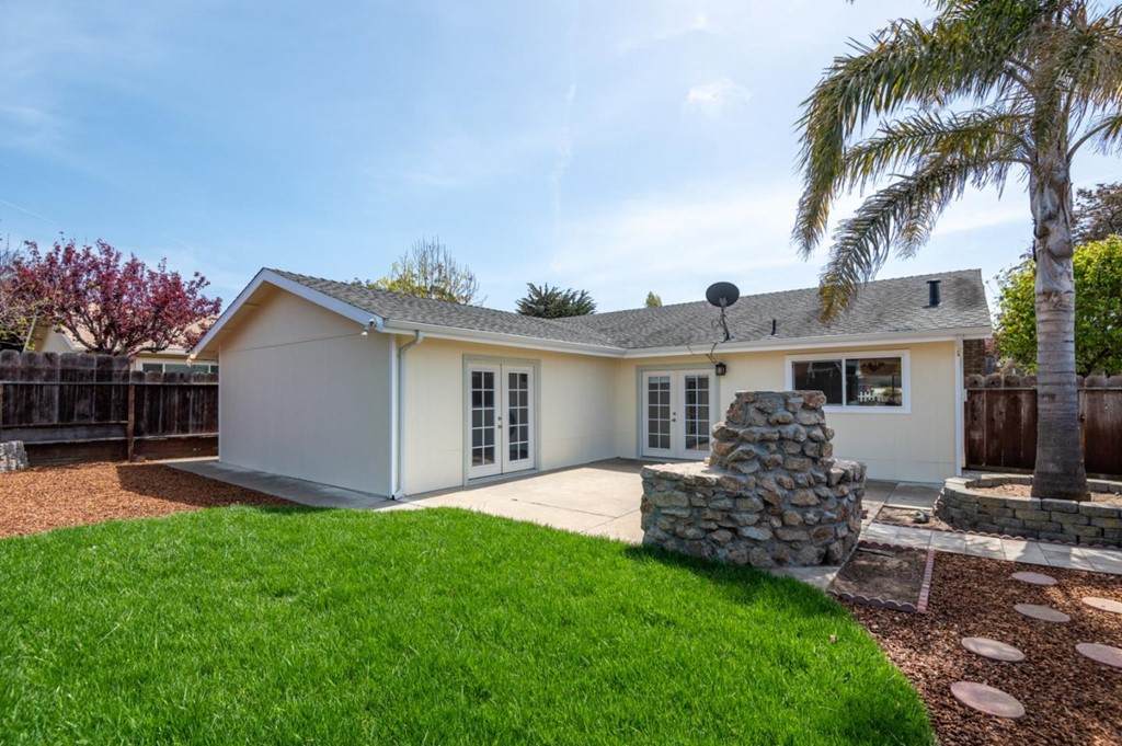 1643 Sierra Avenue - Photo 1