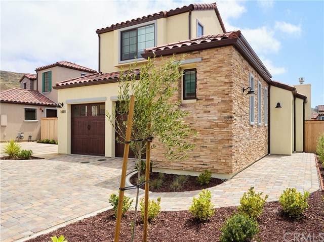 3008 Arezzo Drive - Photo 1