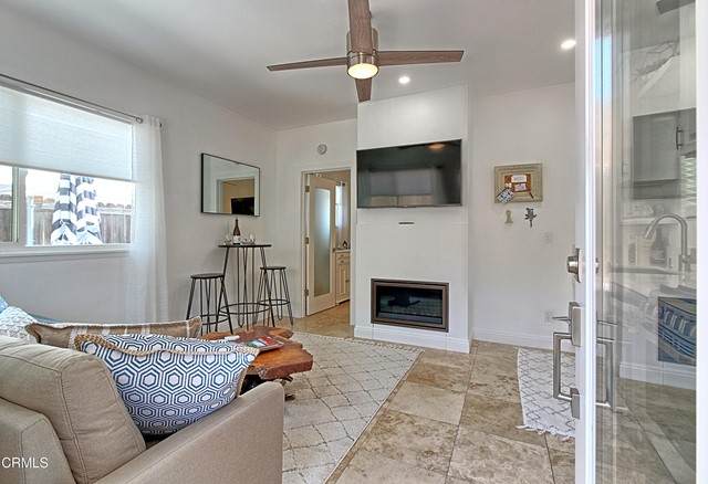 363 365 Highland Drive - Photo 1