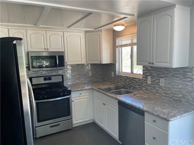 60206 Latham - Photo 1