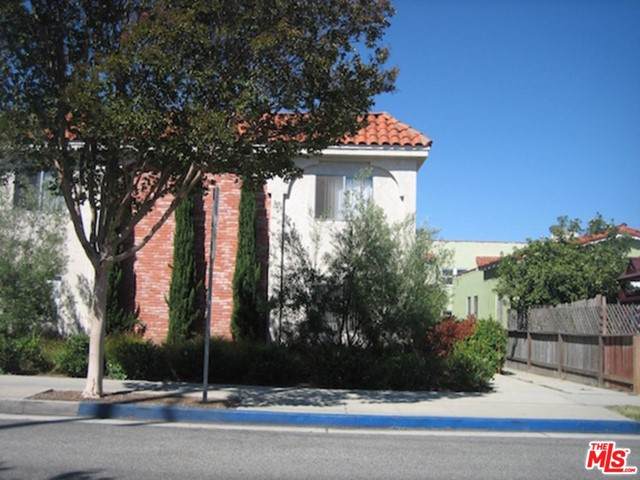 2451 20Th Street - Photo 1