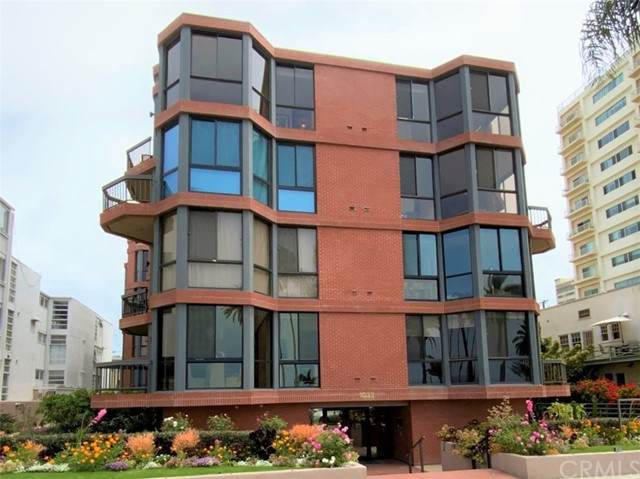 1033 Ocean Avenue - Photo 1