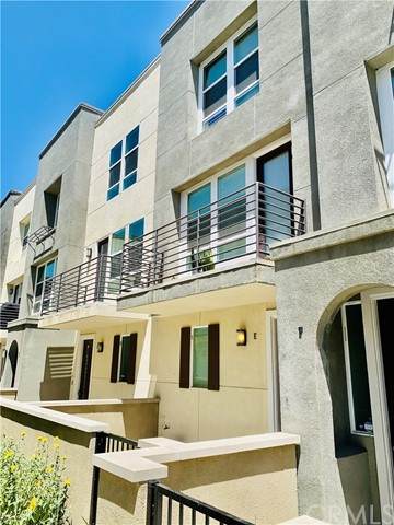 489 Rose Court - Photo 1