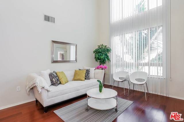 100 Alameda Street - Photo 1