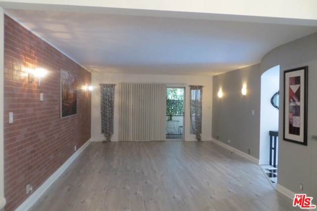 332 Elm Dr - Photo 1