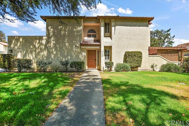 812 Endicott Drive - Photo 1