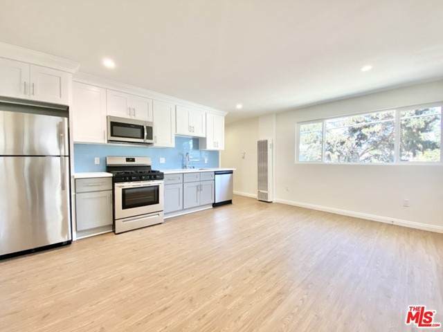 3962 Inglewood Boulevard - Photo 1