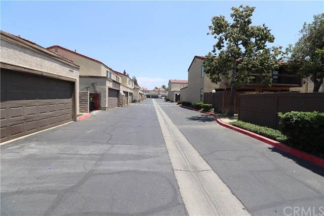 9220 Citrus Avenue - Photo 1