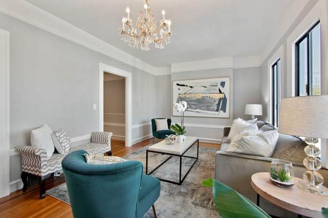 627 39th Avenue - Photo 1