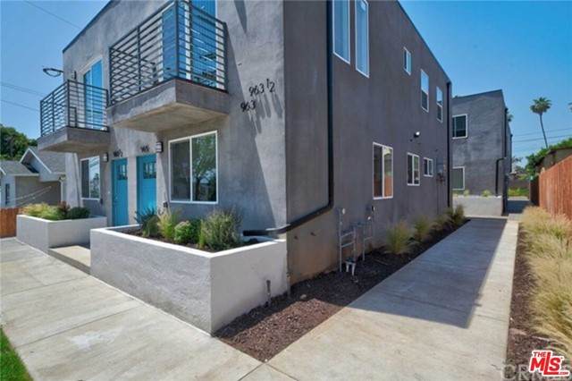 963 1/2 Lorena Street - Photo 1