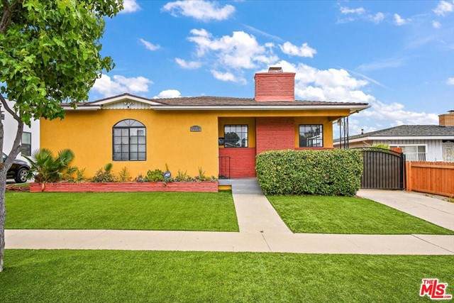 6002 La Cienega Boulevard - Photo 1