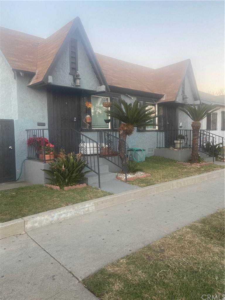 321 Gage Avenue - Photo 1