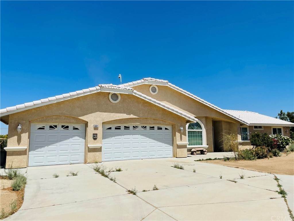 8921 Tumbleweed Road - Photo 1