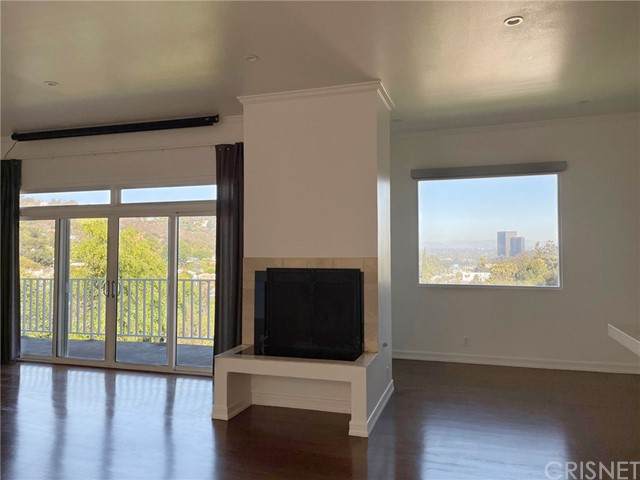 3237 Knoll Drive - Photo 1