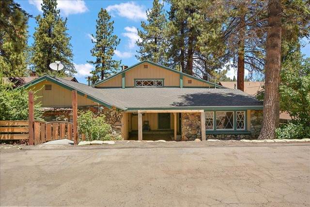 1097 Club View Drive - Photo 1