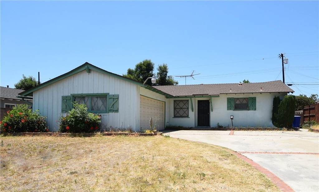973 Densmore Street - Photo 1