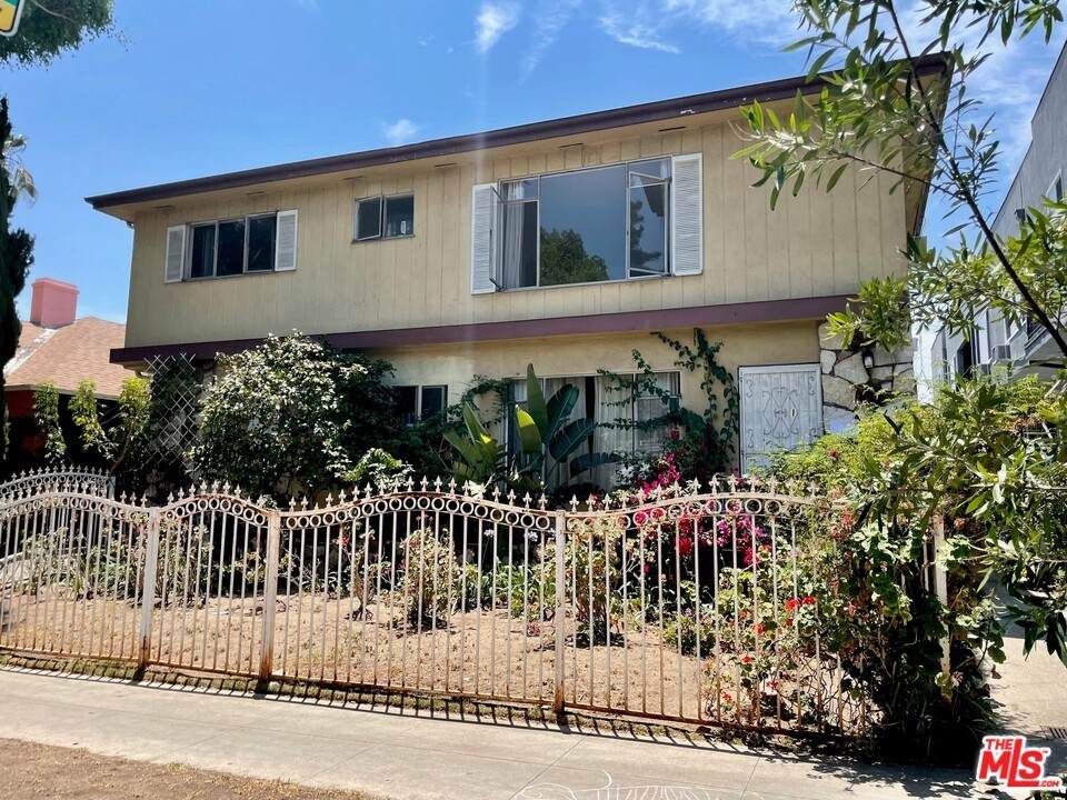 7634 Hampton Avenue - Photo 1