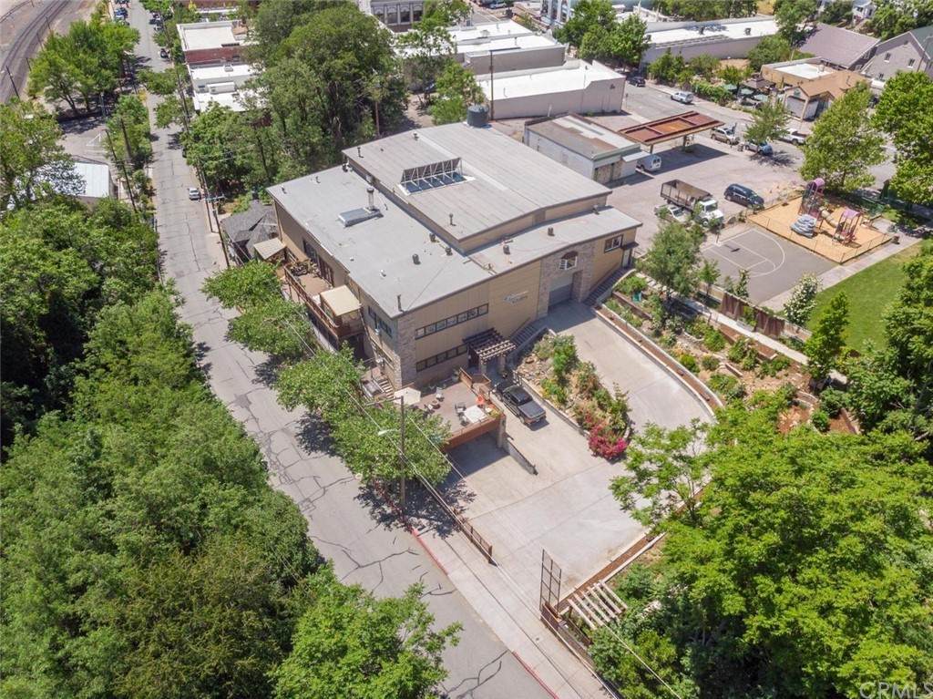 5707 Sacramento Avenue - Photo 1