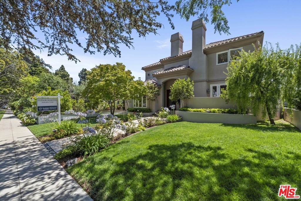 328 15Th Street - Photo 1