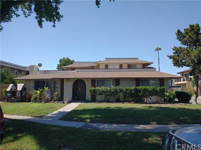 2318 Franzen Avenue - Photo 1