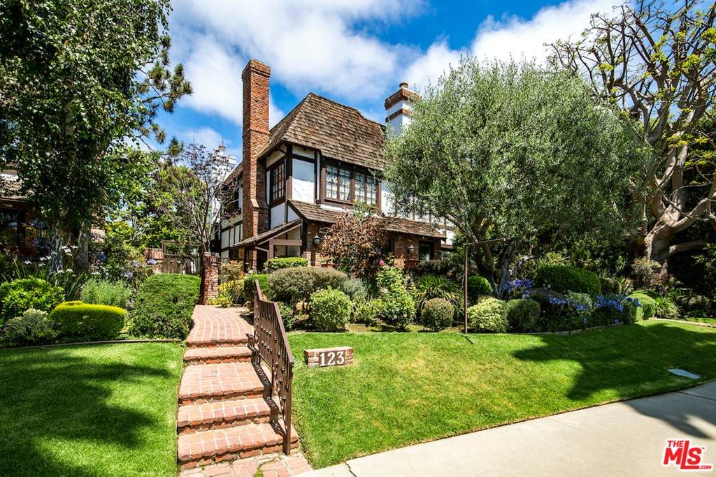 123 Georgina Avenue - Photo 1