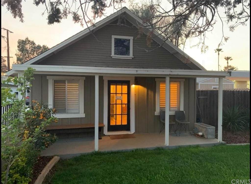 649 Maple Avenue - Photo 1