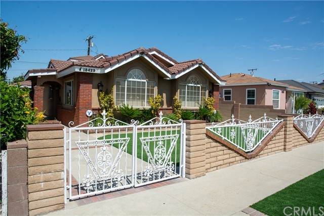 18429 Devlin Avenue - Photo 1