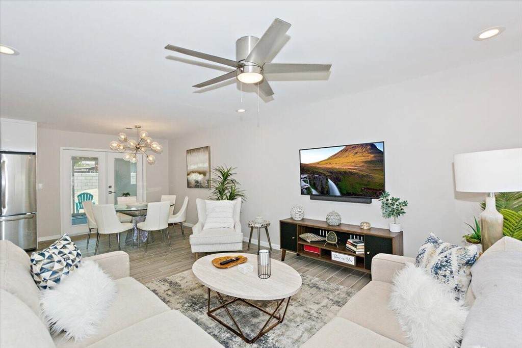 74672 Leslie Avenue - Photo 1