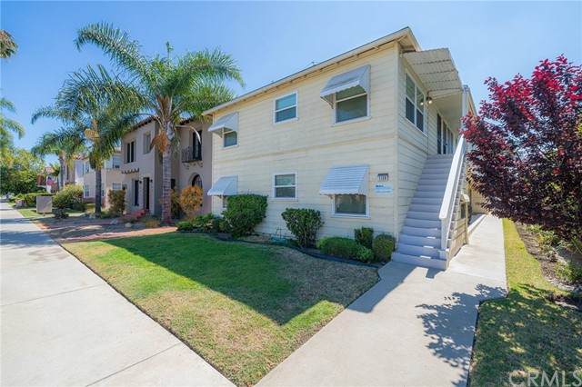 1130 Bennett Avenue - Photo 1