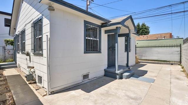 2465 Linden Avenue - Photo 1