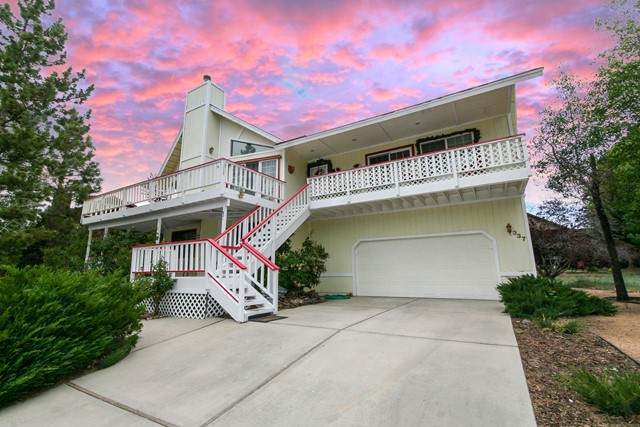 337 Meadow Circle - Photo 1