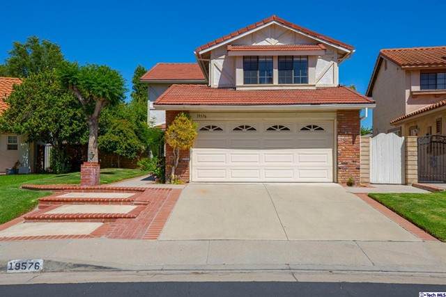 19576 Shadow Glen Circle - Photo 1