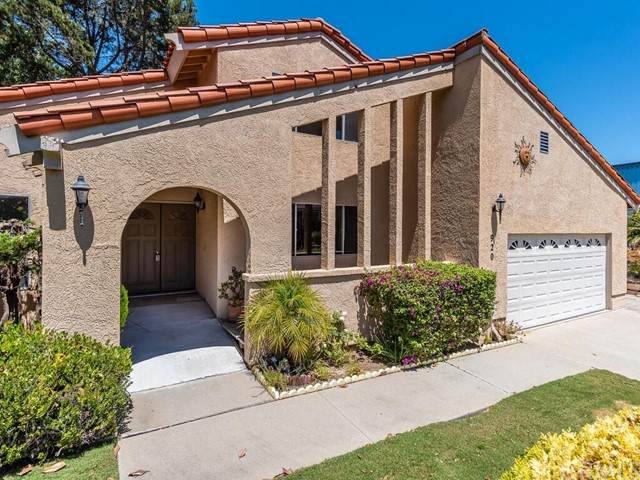 920 Del Rio Avenue - Photo 1
