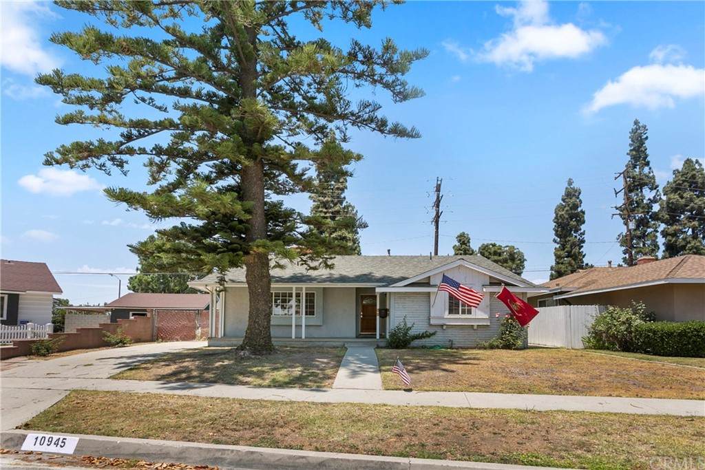 10945 Mollyknoll Avenue - Photo 1