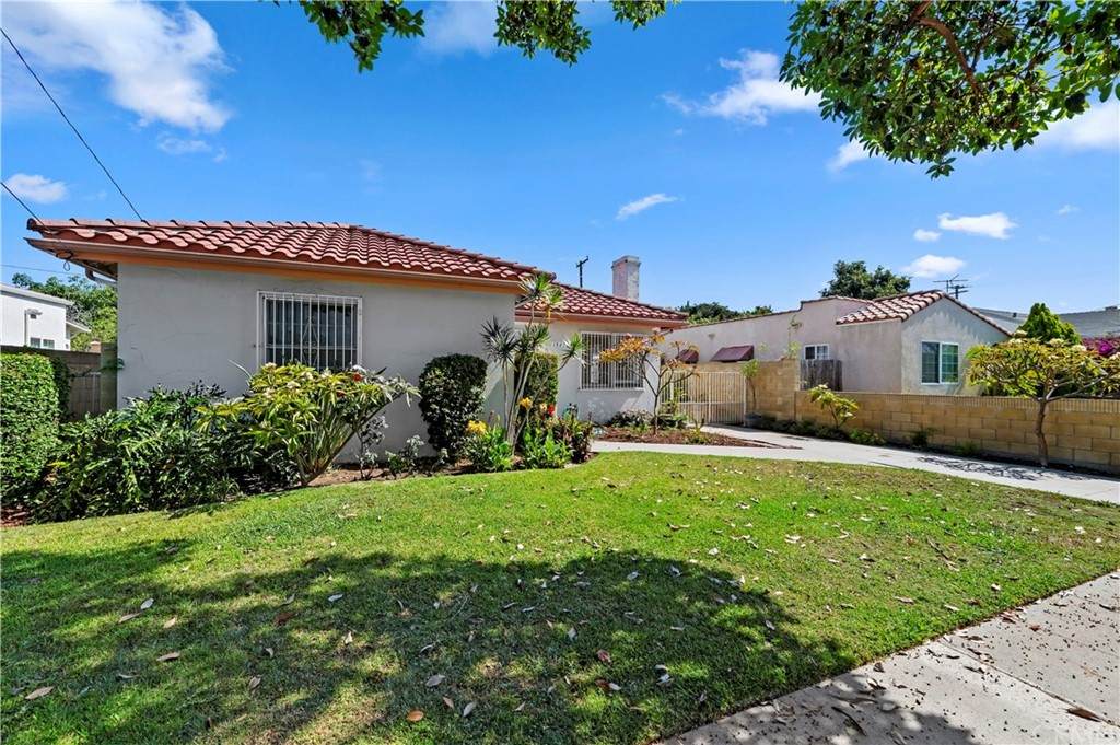1325 9th Street - Photo 1