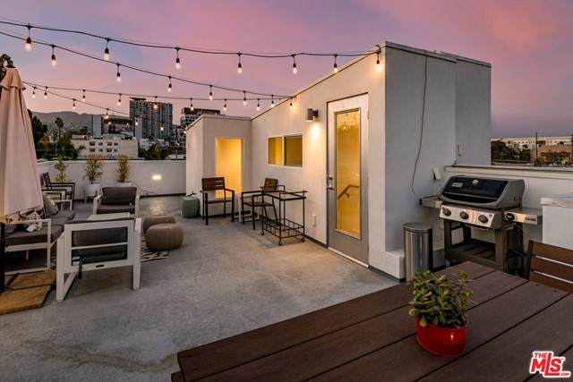 1244 Gordon Street - Photo 1