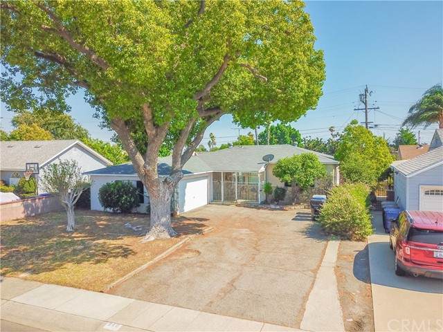 940 Rosewood Court - Photo 1