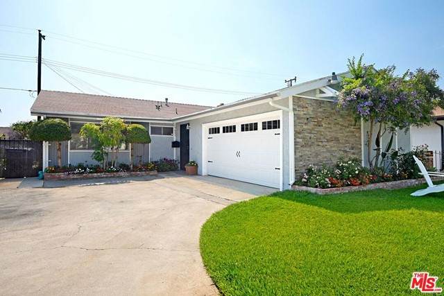 15607 Deblynn Avenue - Photo 1