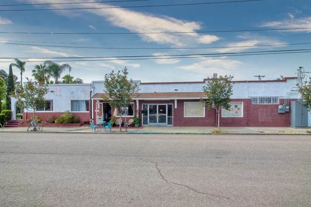 3233 Myrtle Ave - Photo 1