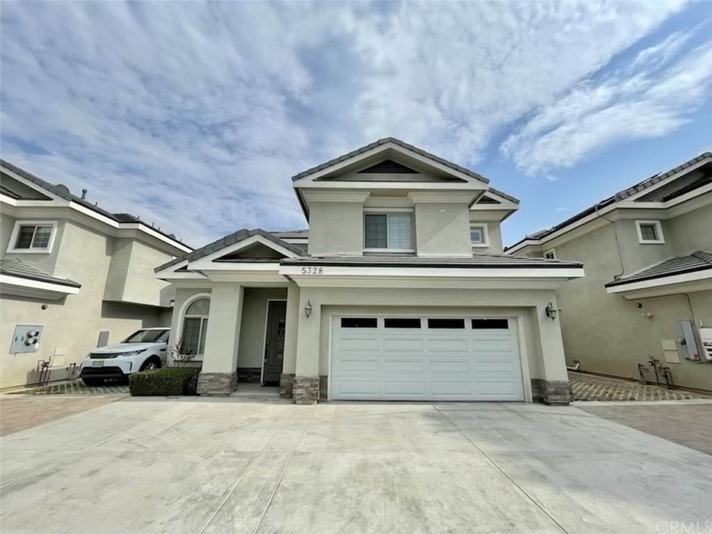 5328 Welland Ave - Photo 1