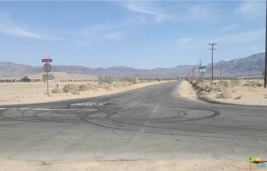 3253 Mojave - Photo 1