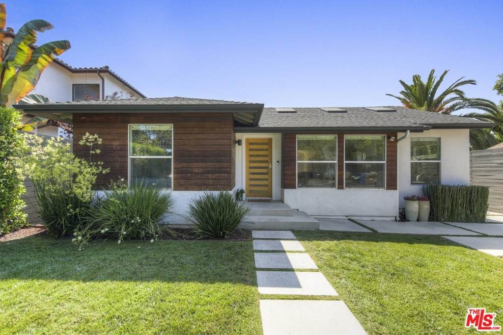 4339 Wilkinson Avenue - Photo 1