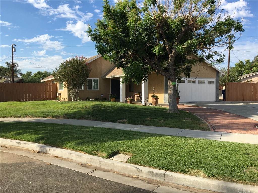 4063 Honeysuckle Street - Photo 1