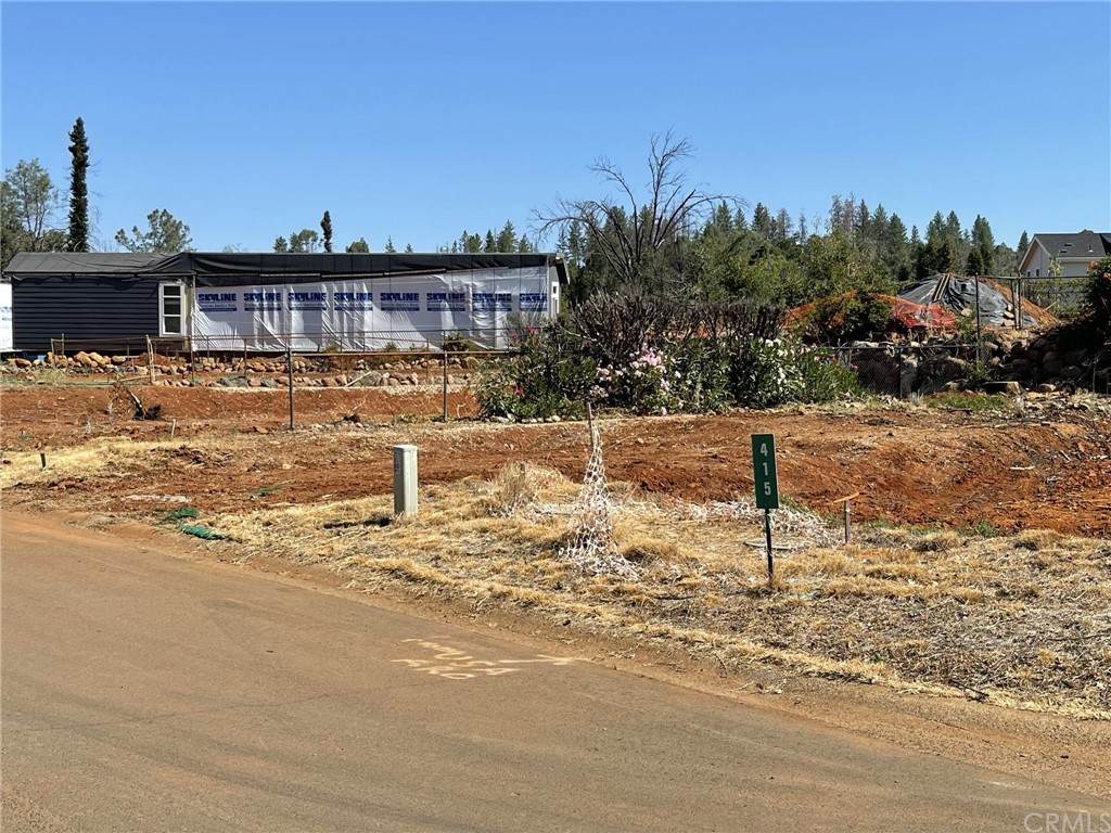 415 Plantation Drive - Photo 1