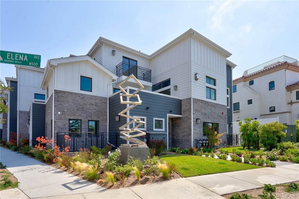 530 Elena Avenue - Photo 1