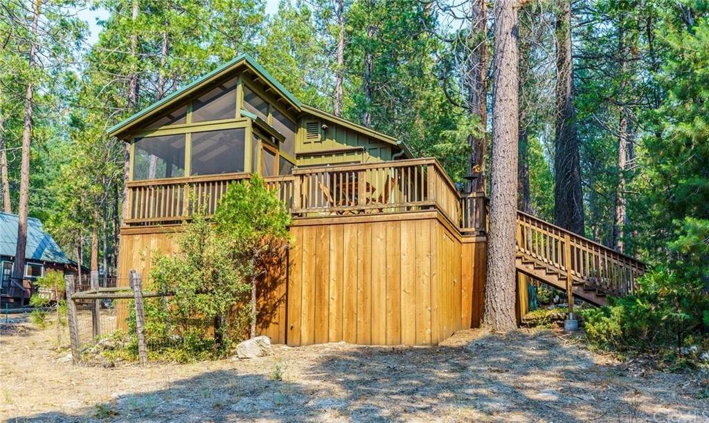 7914 Forest - Photo 1