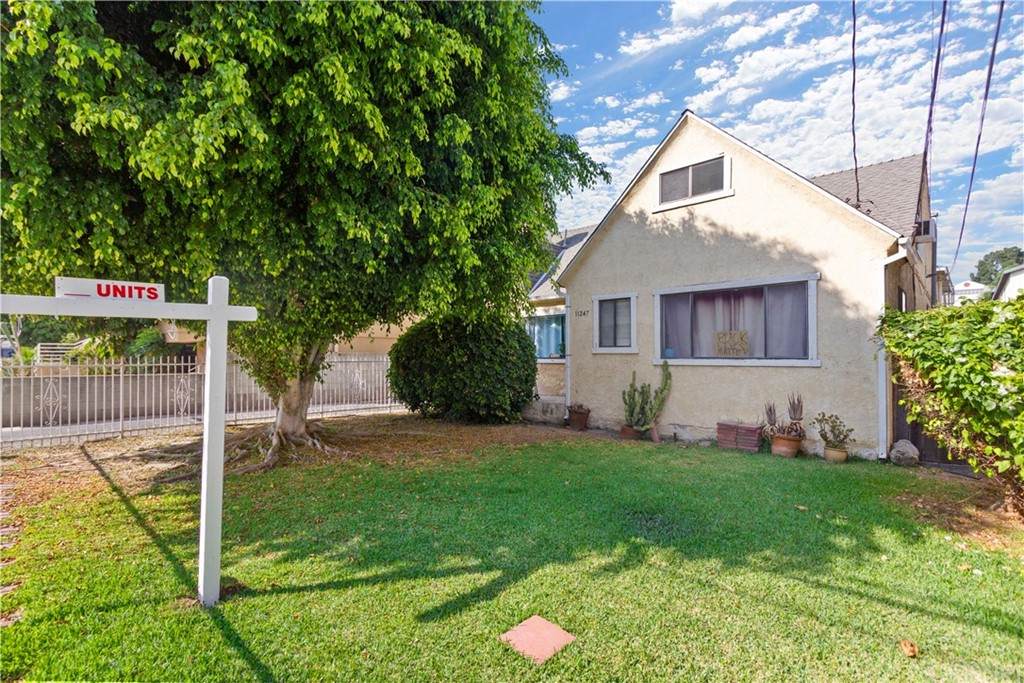 11247 Huston Street - Photo 1
