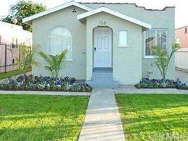 728 Stepney Place - Photo 1