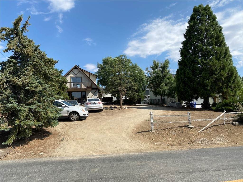 9201 Deer Trail - Photo 1