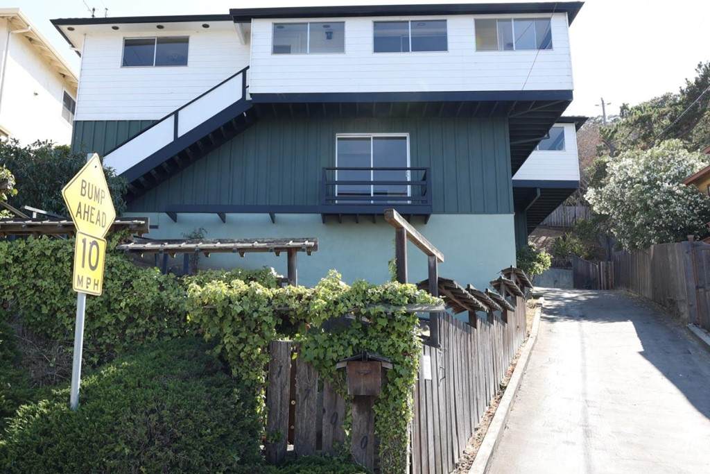 1700 Mills Avenue - Photo 1